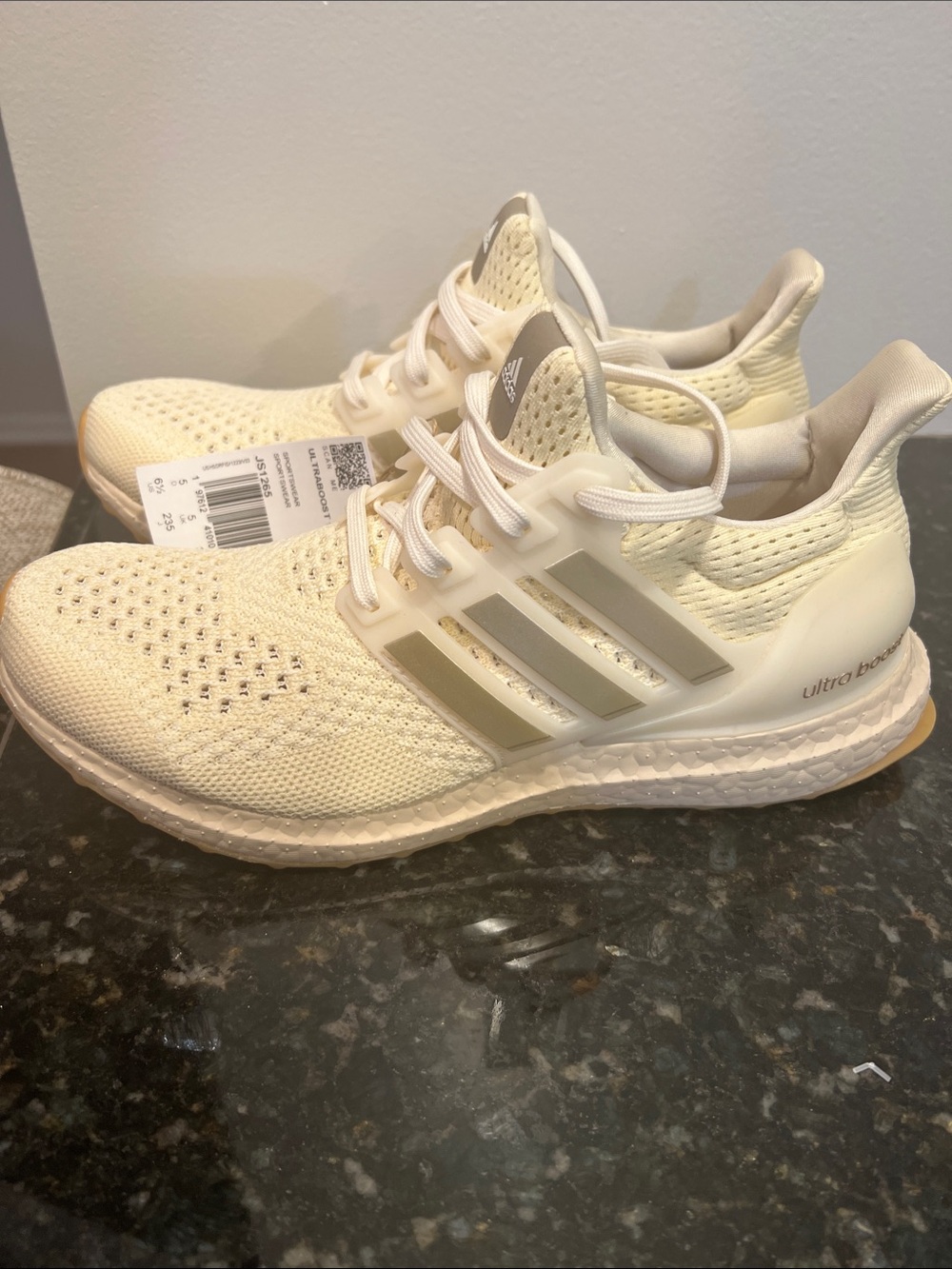 adidas Ultra Boost 1.0 Women's Running Shoes - Off-White/Cream 6.5W - Picture 4 of 7